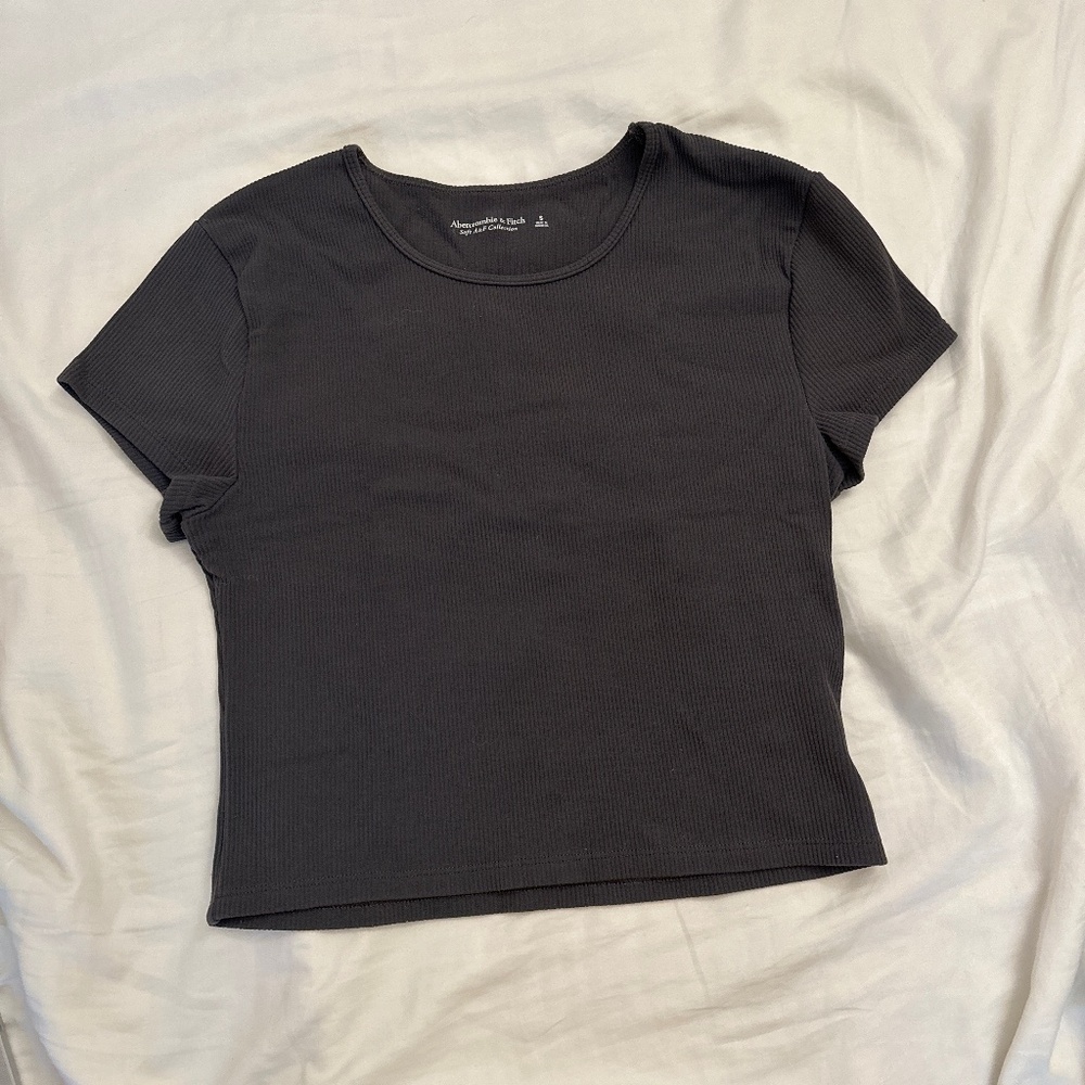 Abercrombie & Fitch Ribbed Gray Crop Top